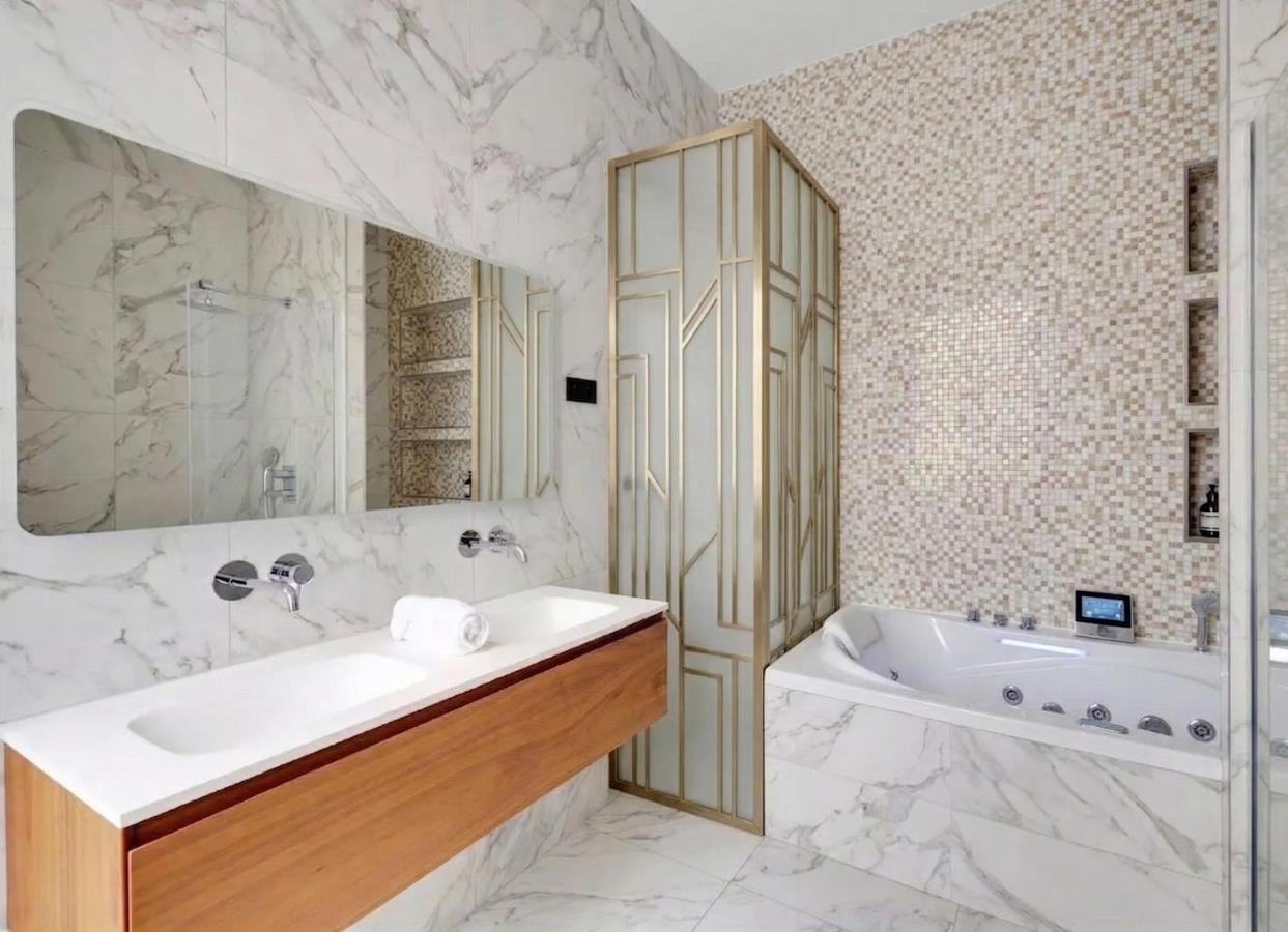 3BR GEORGES V Champs Elysee - 3