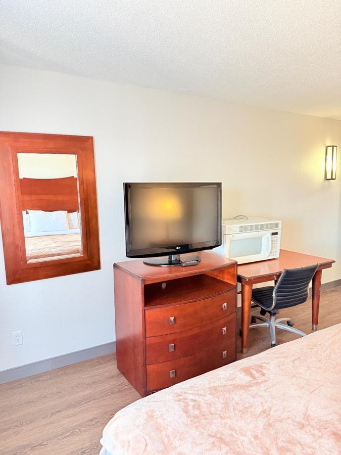 Wayne Motel — photo 15