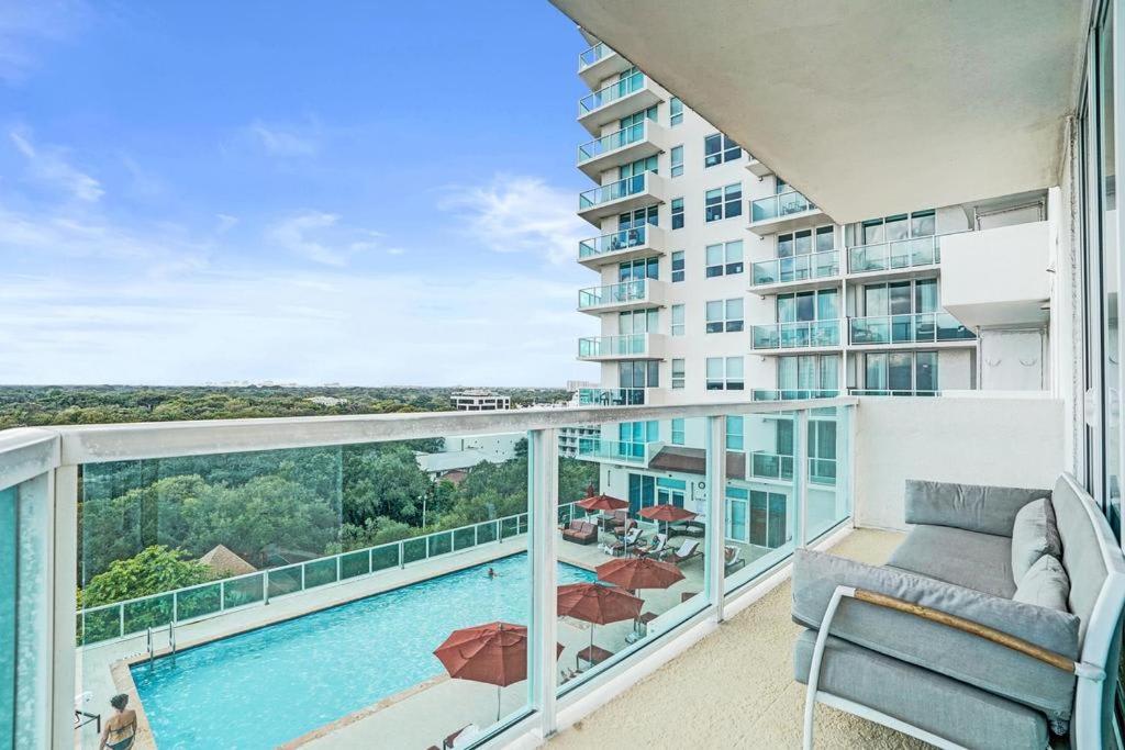 Bright Spacious 2BR Miami Retreat Balcony View - 5