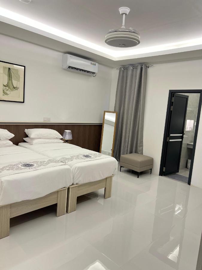 Foavahi Shark View Inn - 2