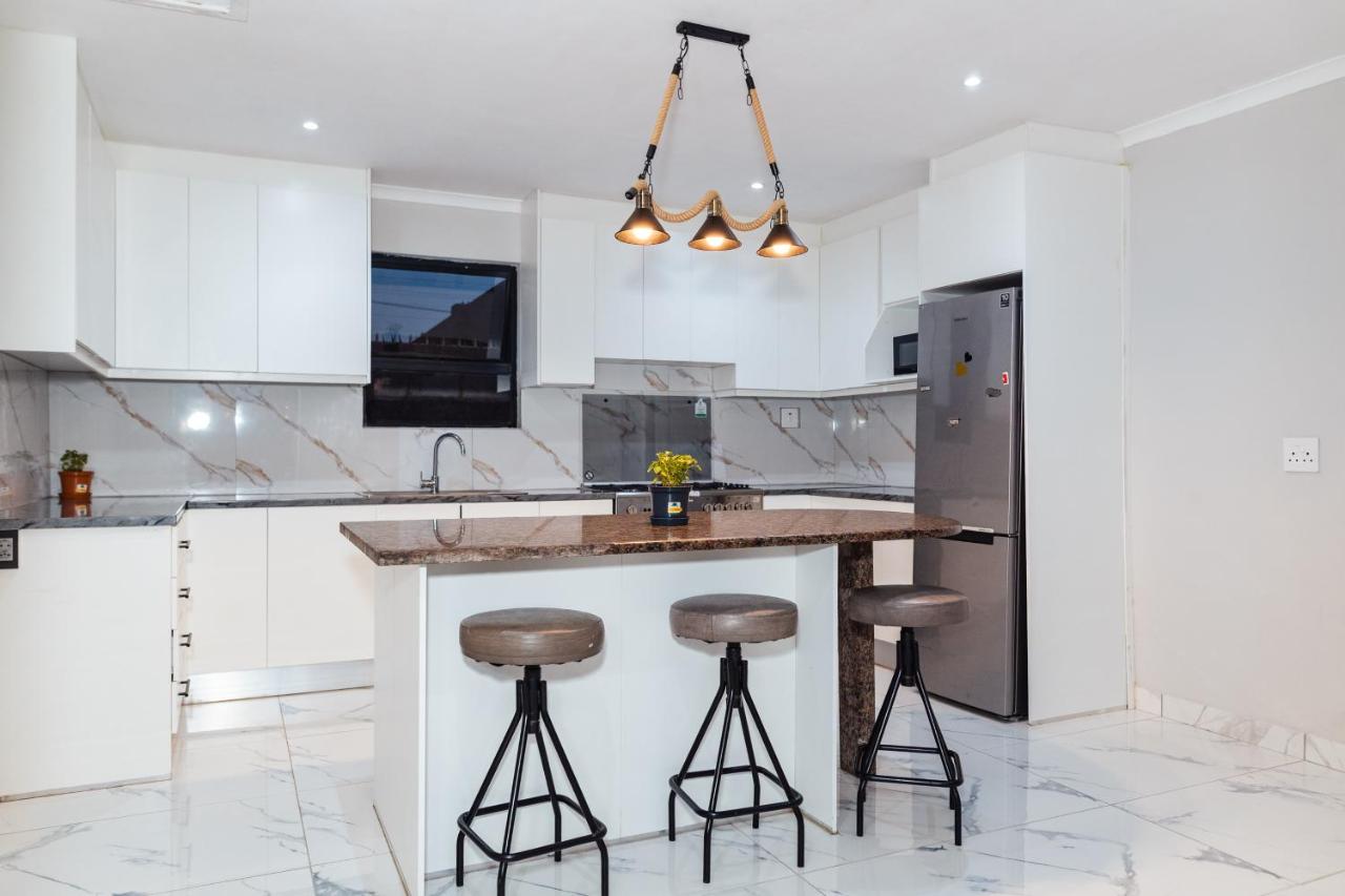 HighGate Guesthouse - 5