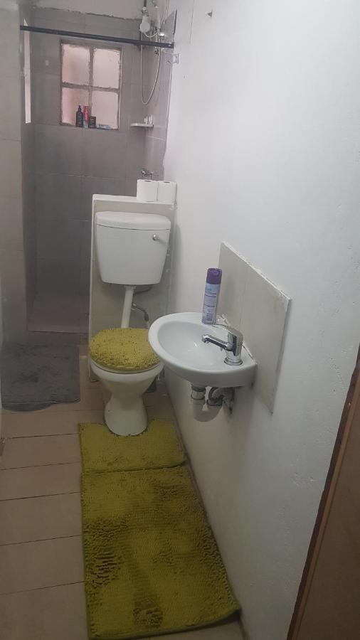 Family Friendly Apartment near Lagoon Beach - 2