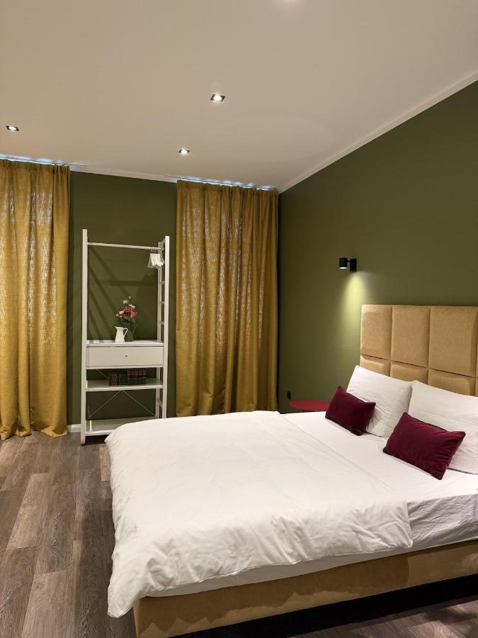 Prestige suites