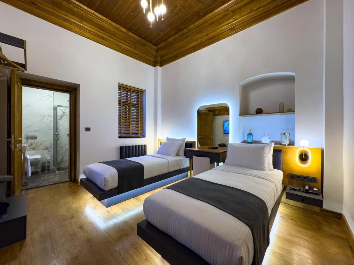 Crown King Hotel - 2