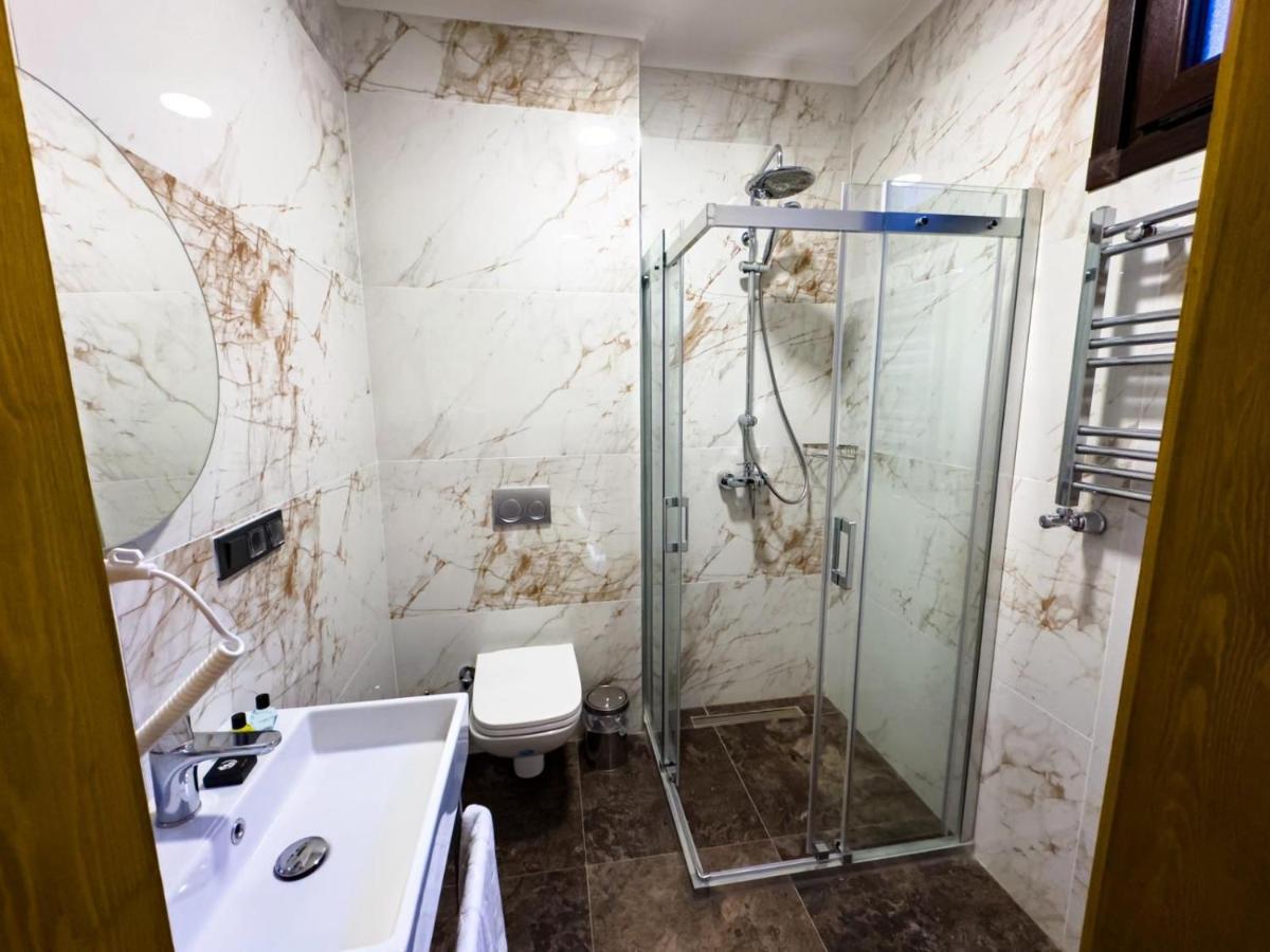 Crown King Hotel - 5