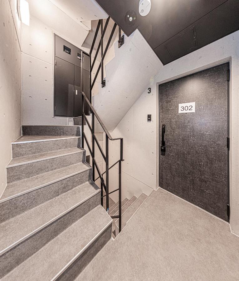 Frame HIGASHIIKEBUKURO - 4