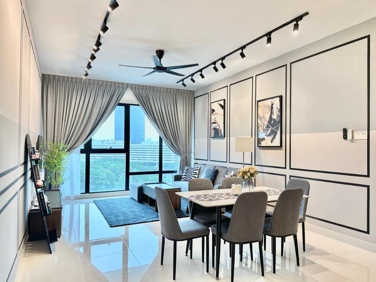 Modern 3BR Family Suite Mosaic Southkey Walk to Mid Valley - 2