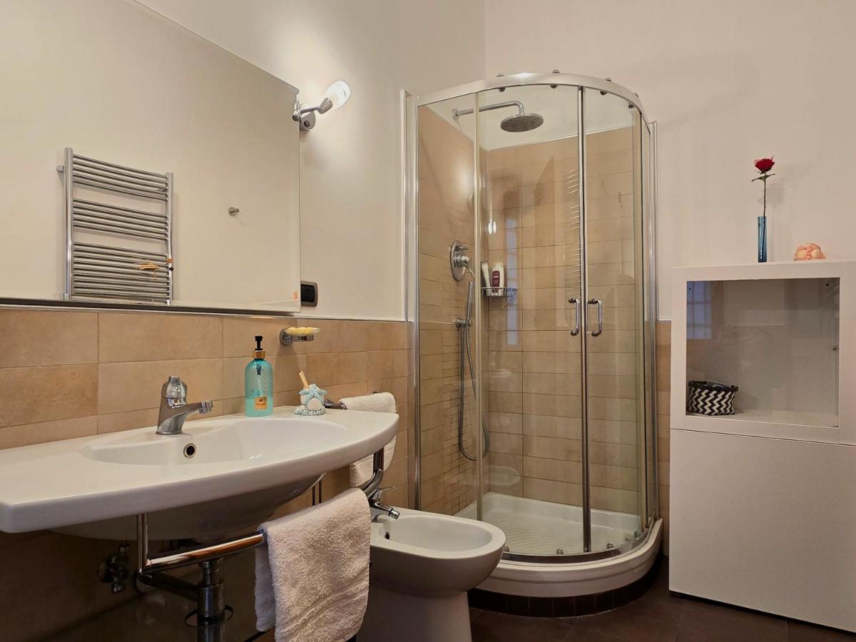 Appartamento Luminoso Roma EUR WiFi Veloce Metro Vicina - 3