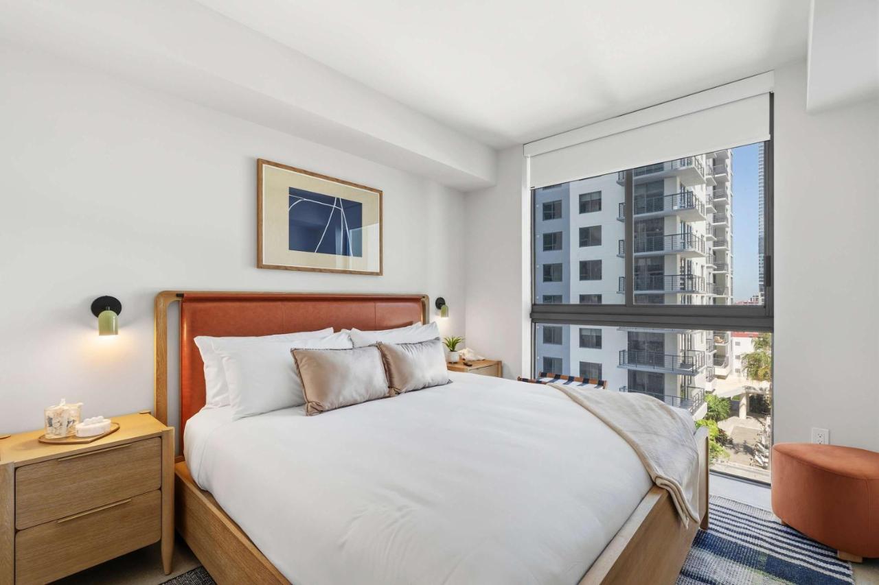 Prime Downtown Location with Rooftop Pool - 2