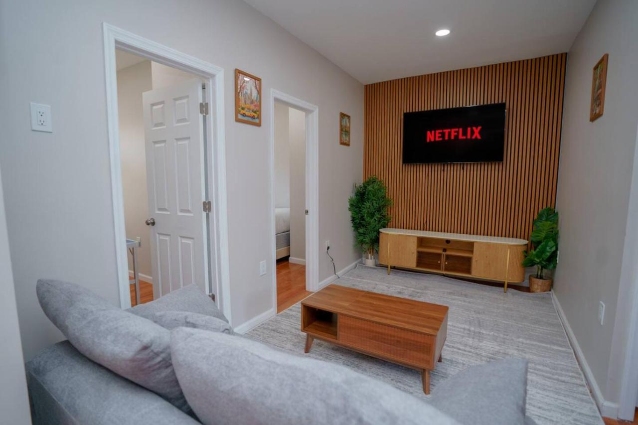 Ny Gateway Arcade Table Tennis 15m to NYC