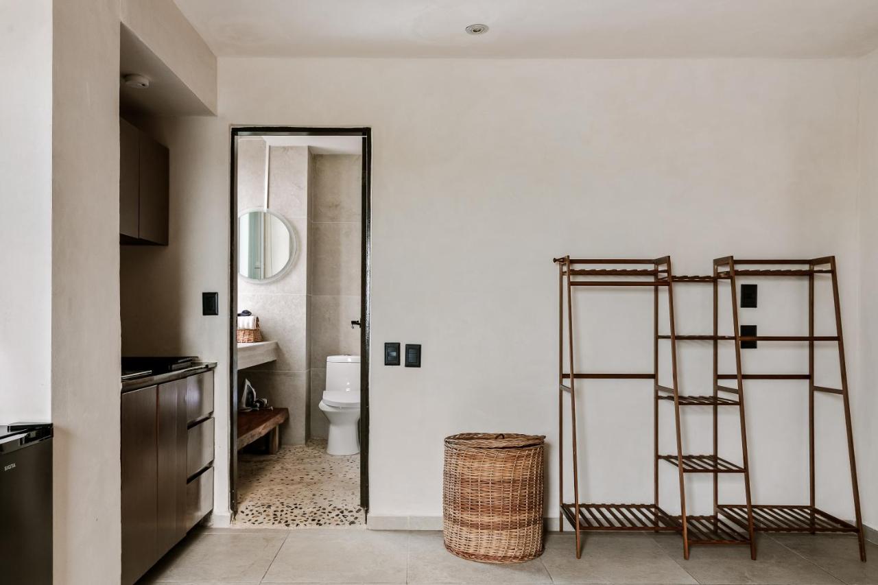 Lua Boutique Studios - 3