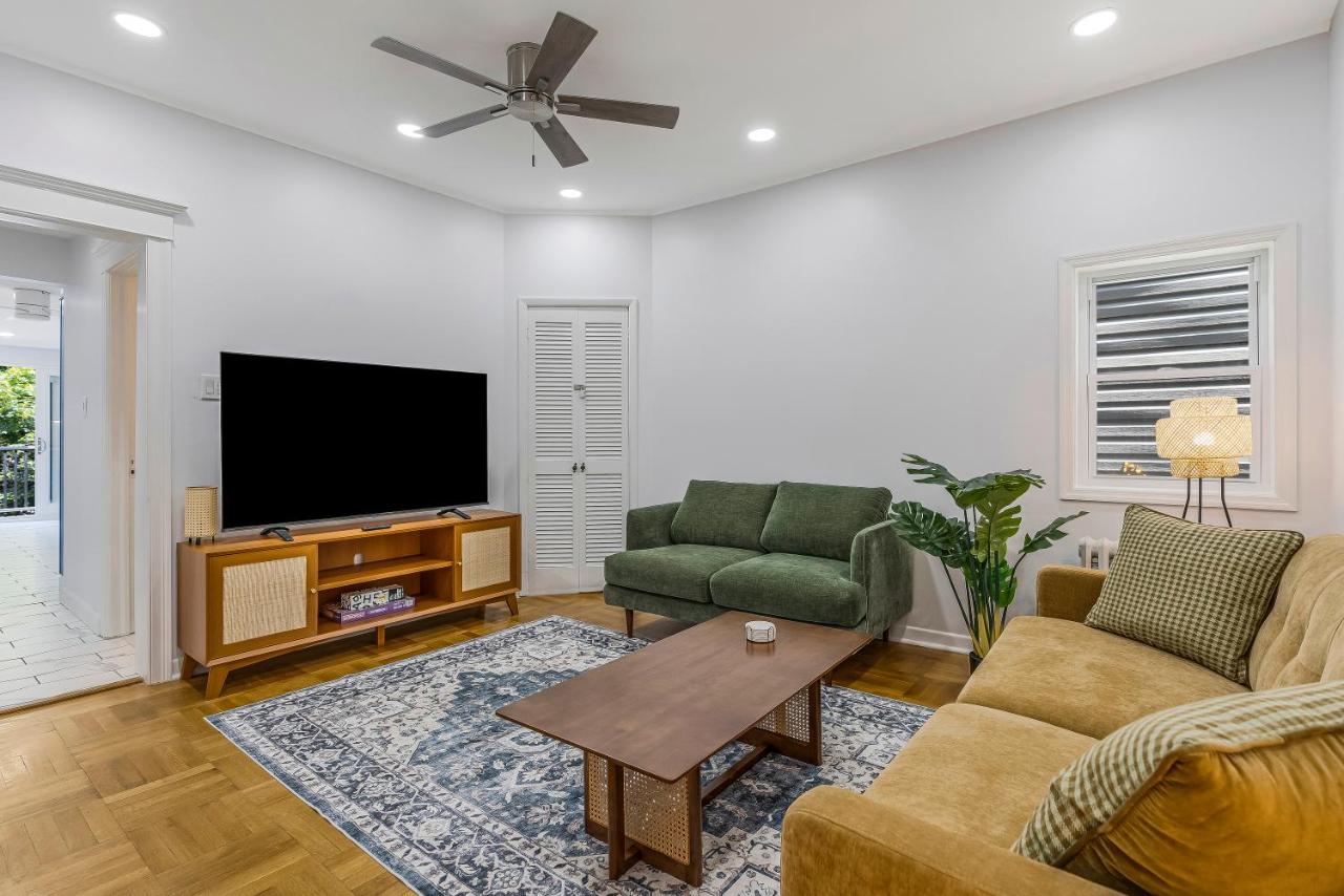 Parkside 3BR 1BA Apt Private Deck Minutes to NYC - 5