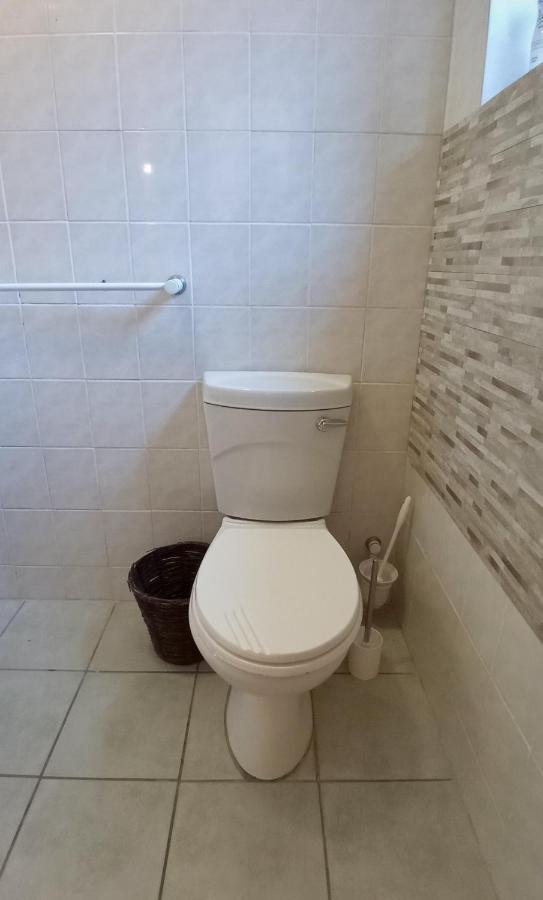 Private garden cottage in Wynberg with separate entrance, secure parking, and easy access to Main Road, shops, and restaurants - 3