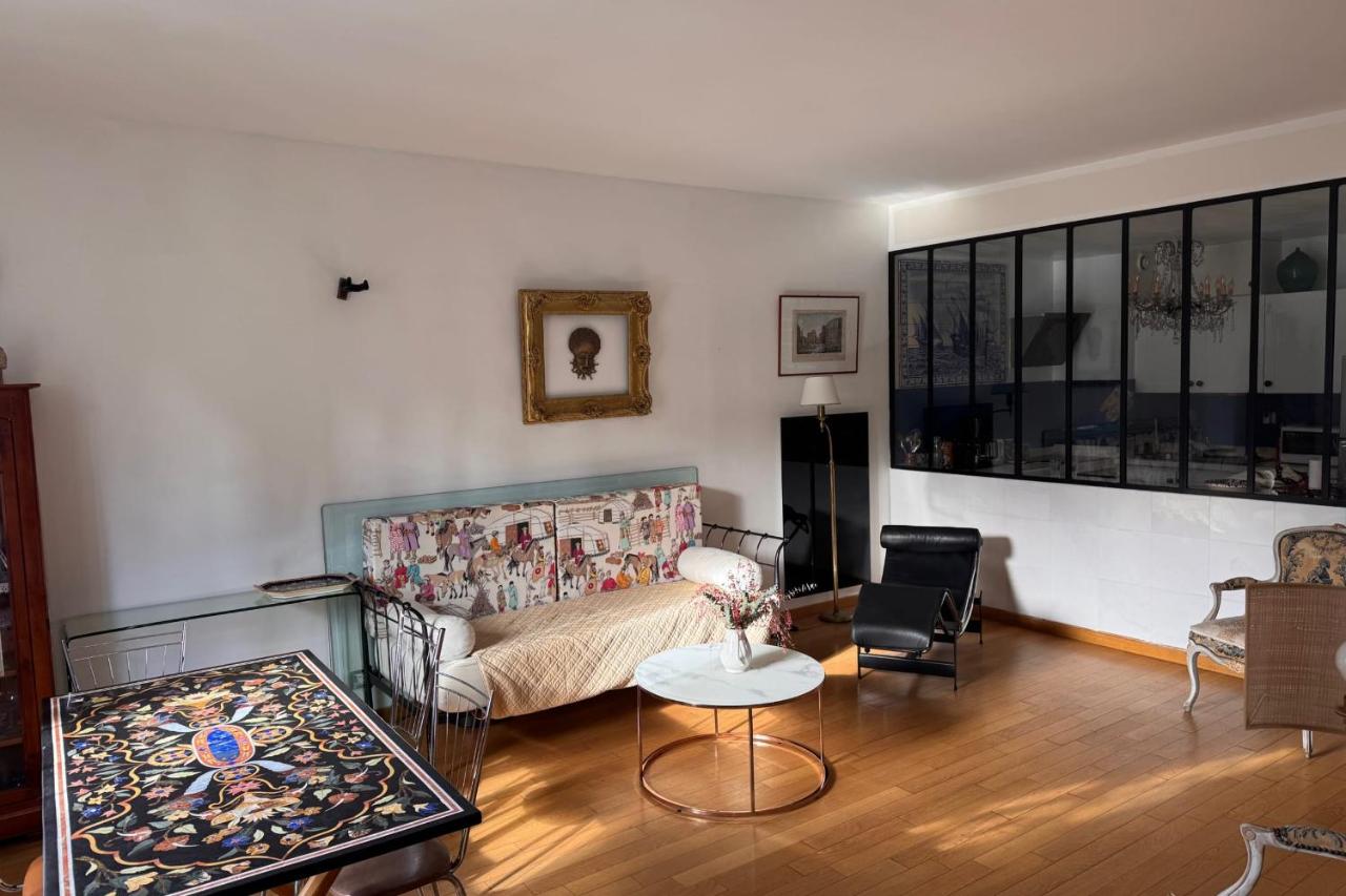 Spacious cocoon in the Marais