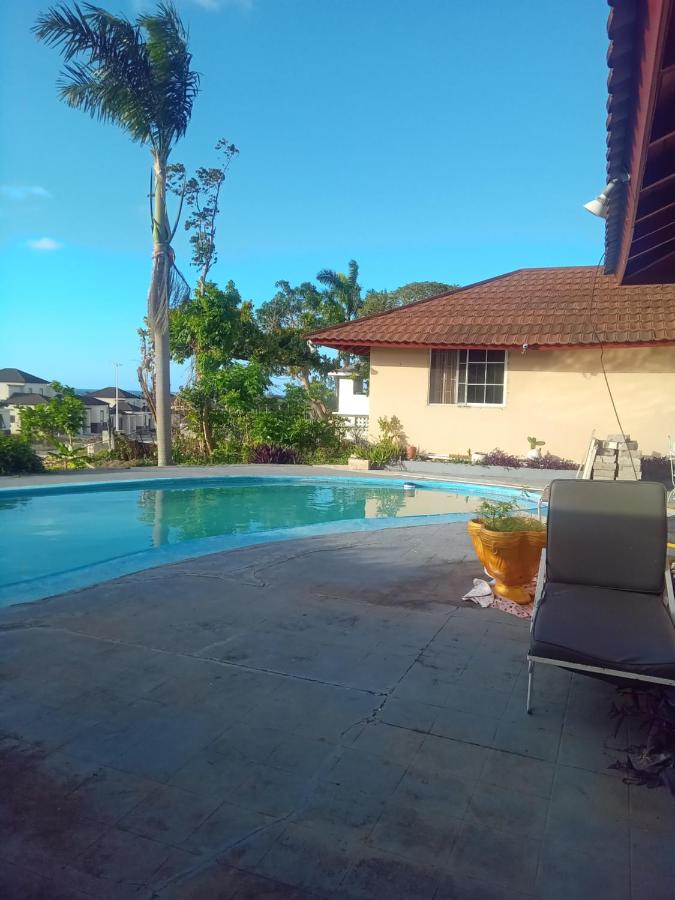 Tambell Haven Guest Villa