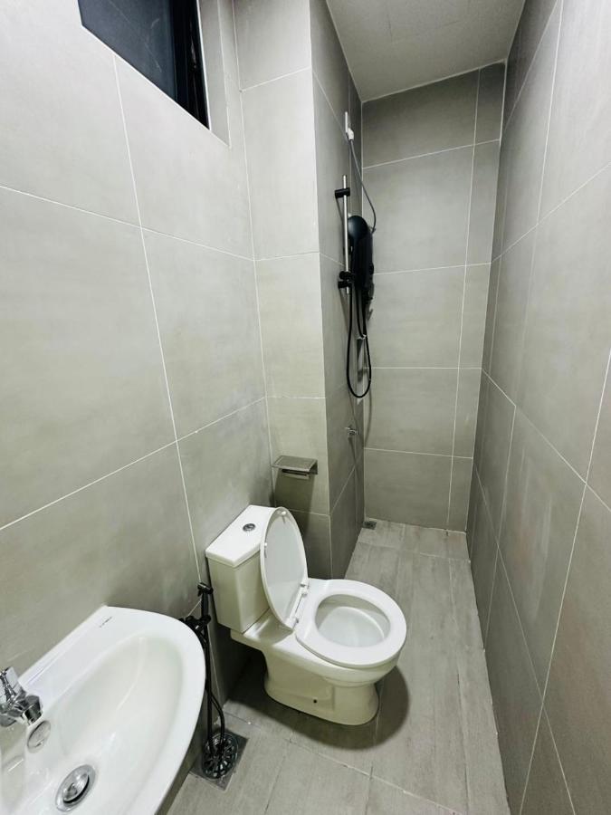 Space Residency 2 Bed 2 Bath by Kinetic Retreats - 2