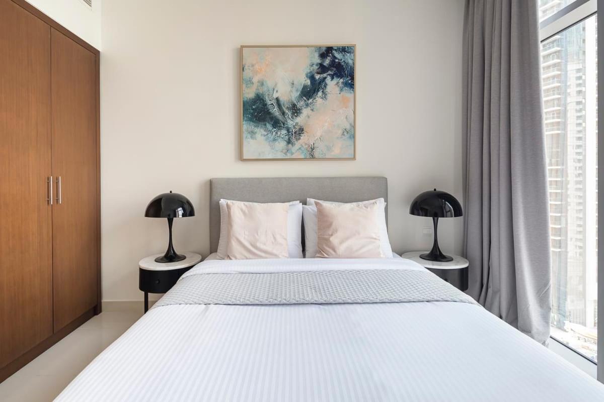 Frank Porter - Boulevard Crescent