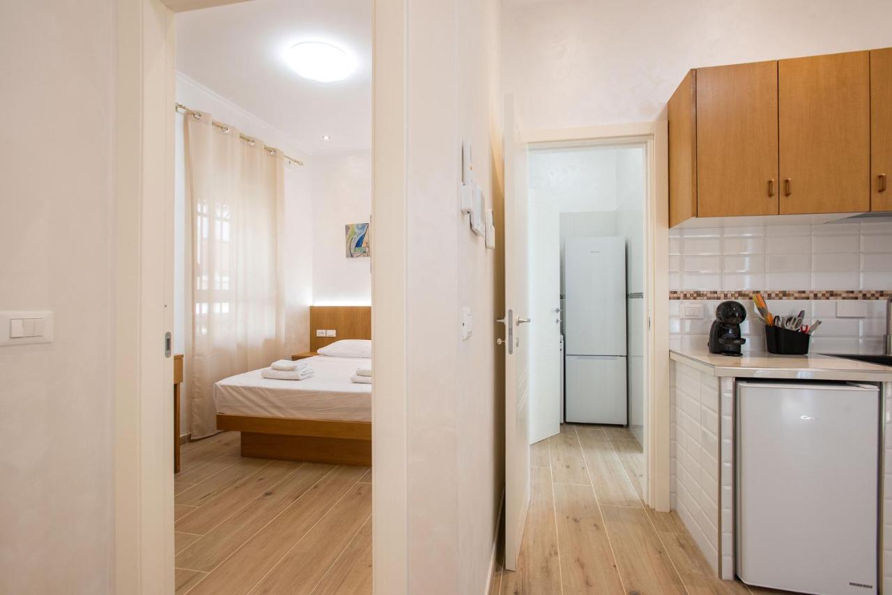 Marconi Design - 4 fermate dal Colosseo - 2