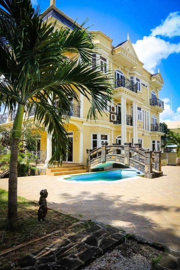 Beachside Apartments - Pointe aux Piments