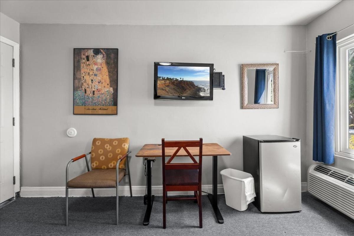 Rest Haven Motel — photo 15