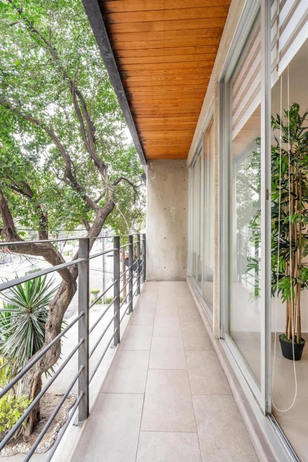 Modern 2 Bedroom Cozy Stay - 3