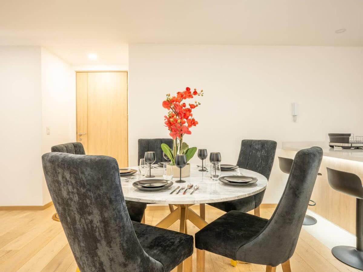 Stunning 3BR in Condesa with Terrace, Pool & Gym - 4