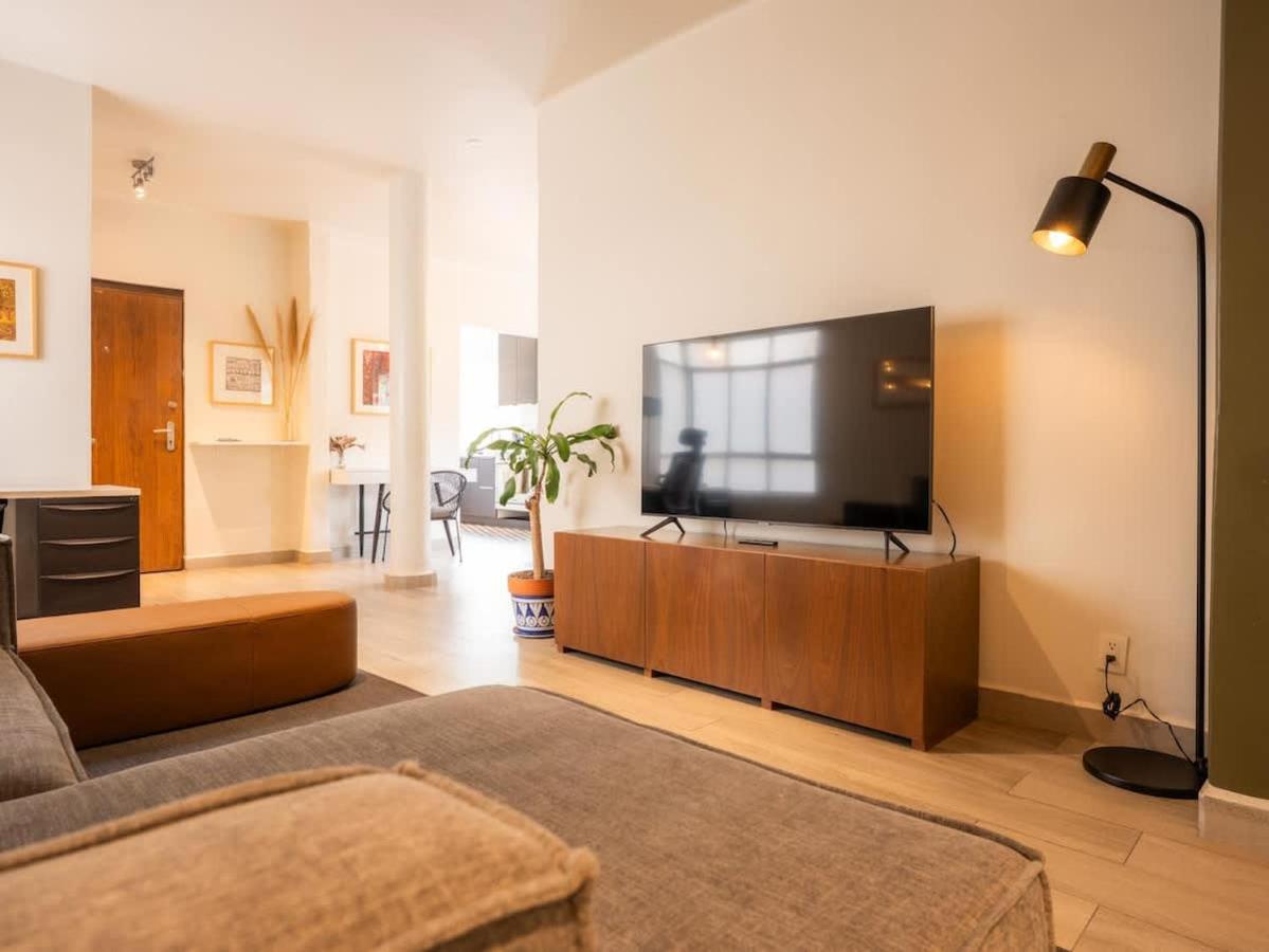 Stylish Polanco Apartment by Parque Lincoln - 2