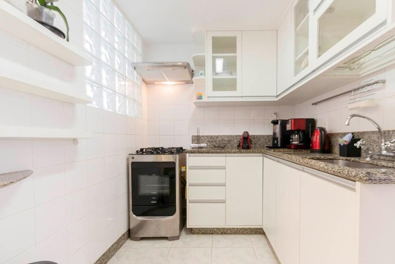 Sea View Comfort and Great Location - 5