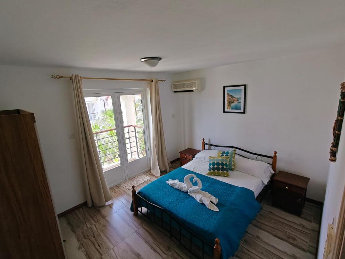 Palm green villa - 2