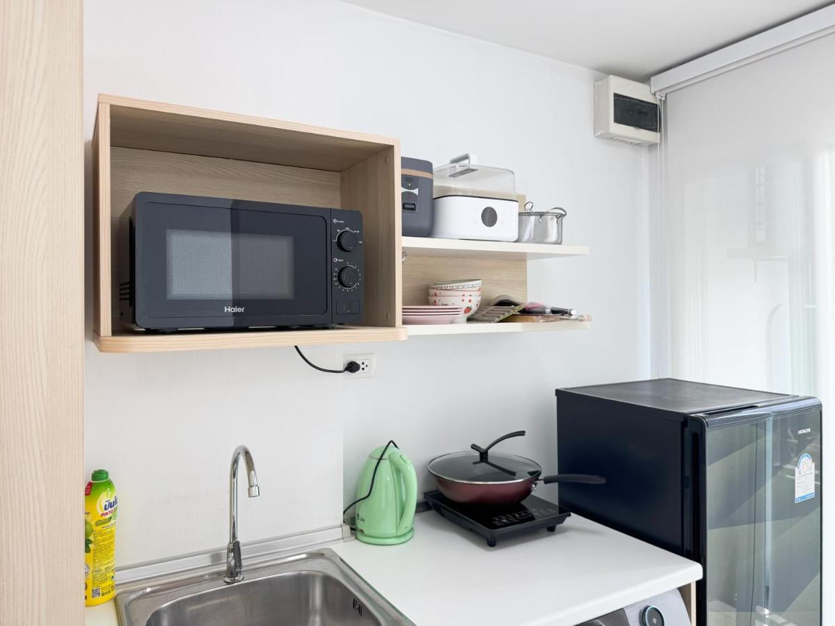 Pool Studio Near BTS Quiet Stay - 2