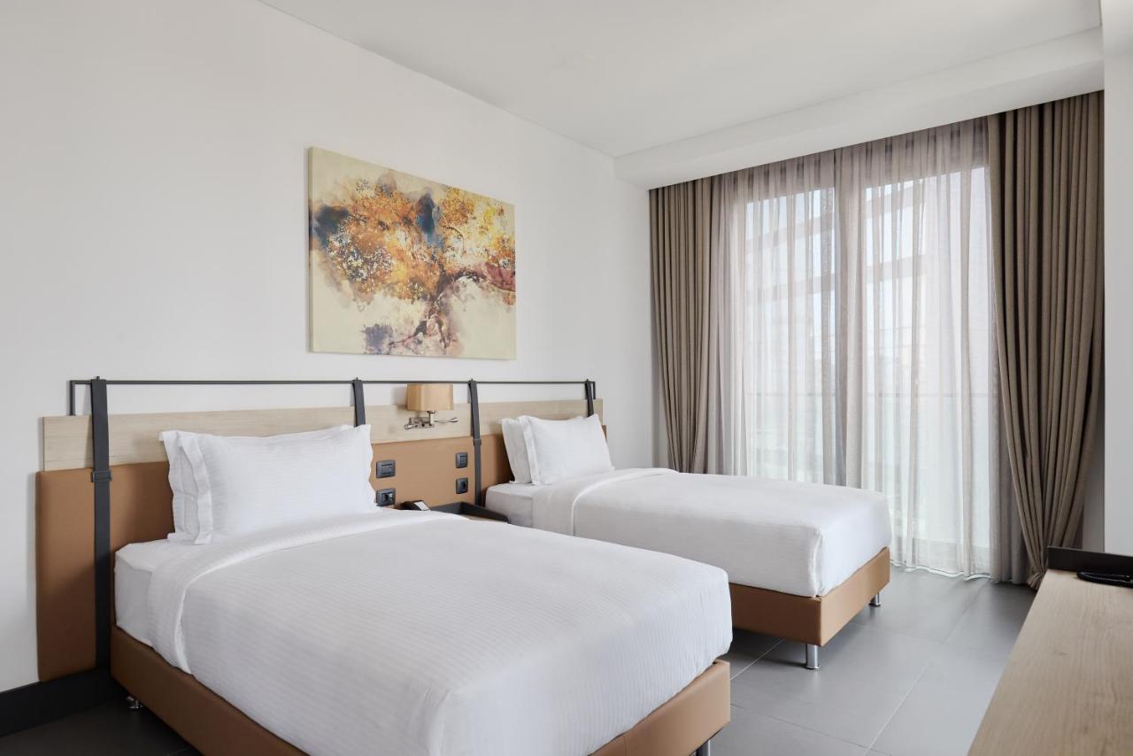 Twin Bed Suite Room