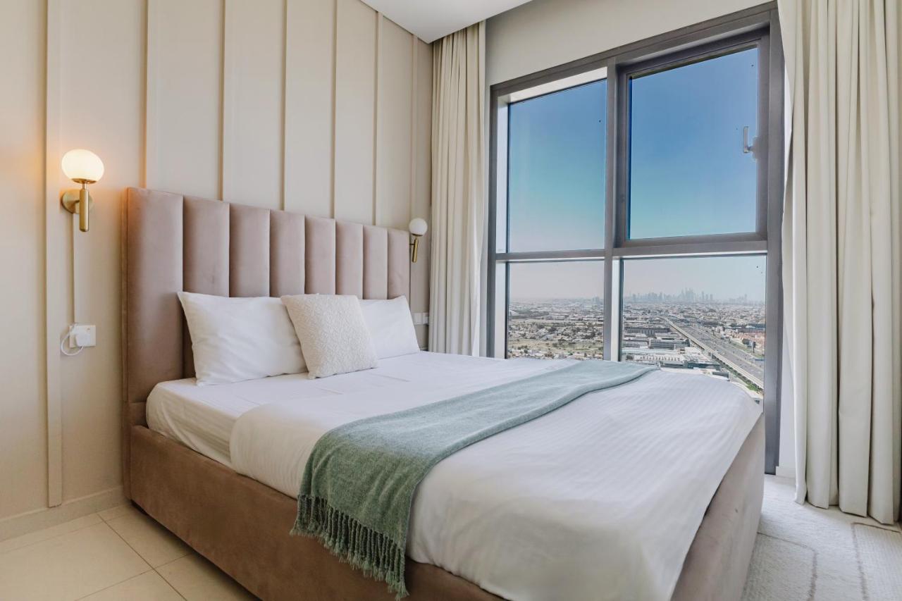 Spacious 2BR with Maid Room High Floor and Work Desk - 2