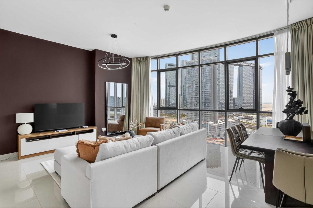 Silkhaus Vacation Homes Modern 2BDR Flat in Julphar Tower - 4