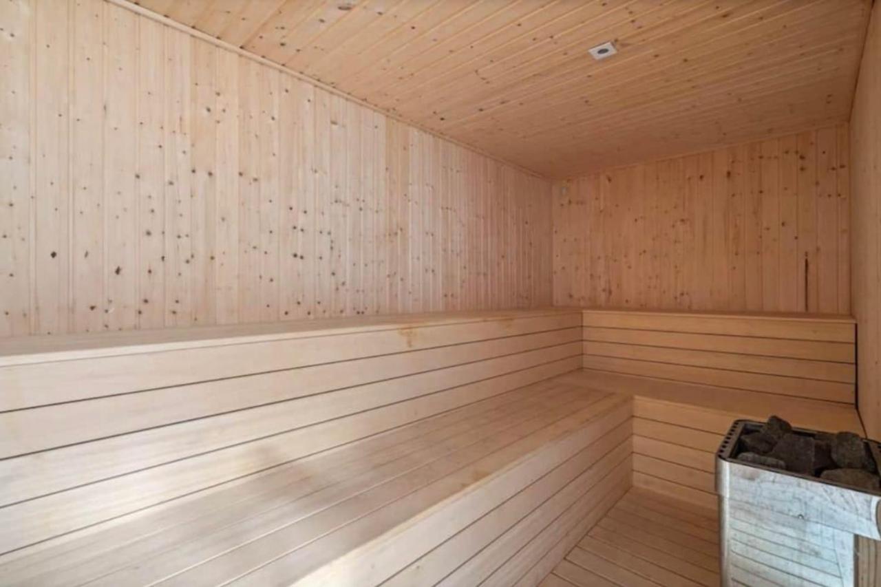 Palm Forest Oasis - 5