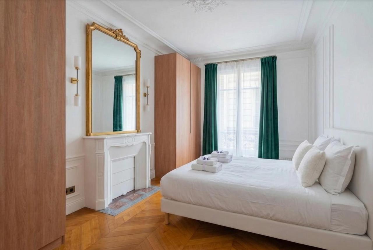 2BR Vandome Danielle Casanova - 2