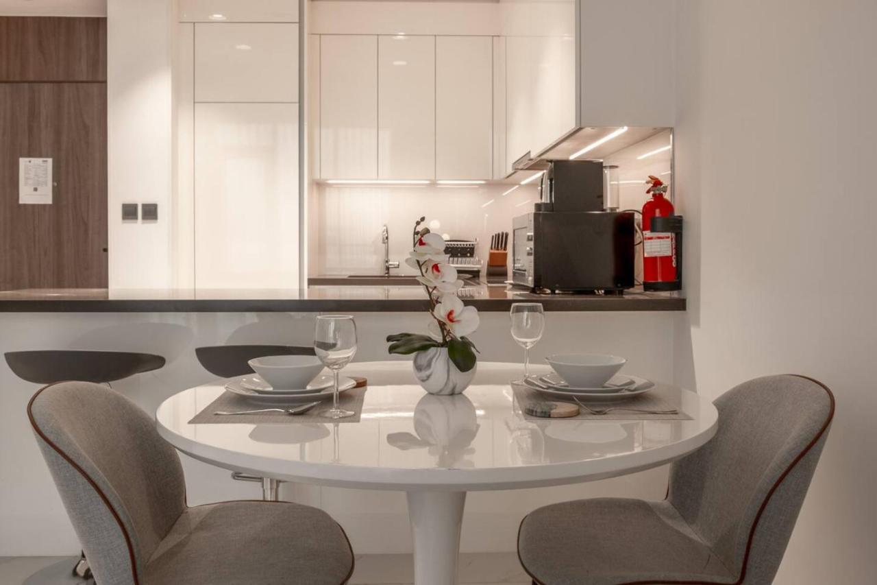 District One Residence 1-Bed with Downtown Views - Onelink