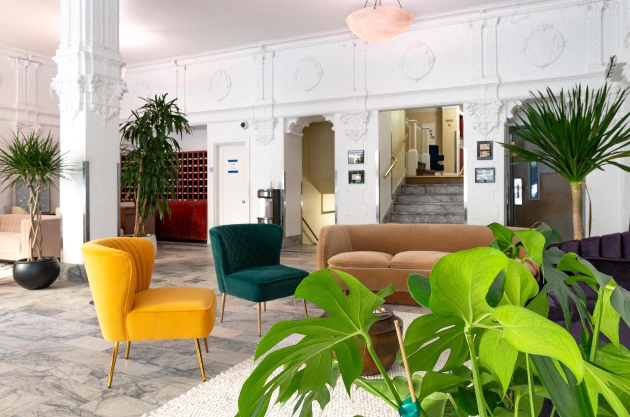 Image: Superhero Hotel