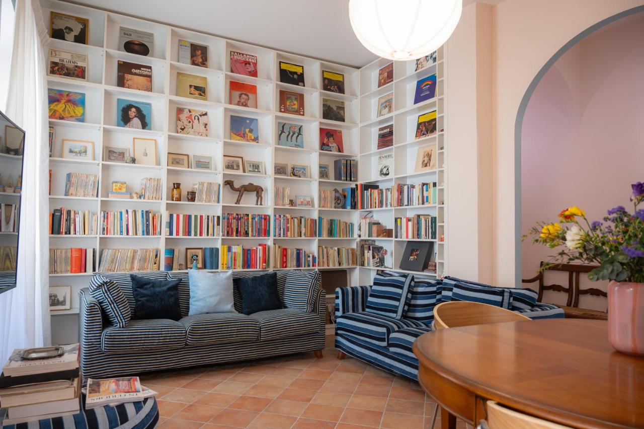 TrastevereHome - Bright 5BR Character Home in Trastevere with Lift