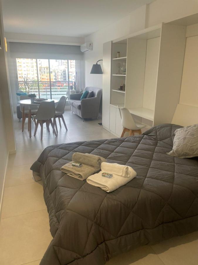 Villa Urquiza Modern & Bright - Vista al Frente - 3