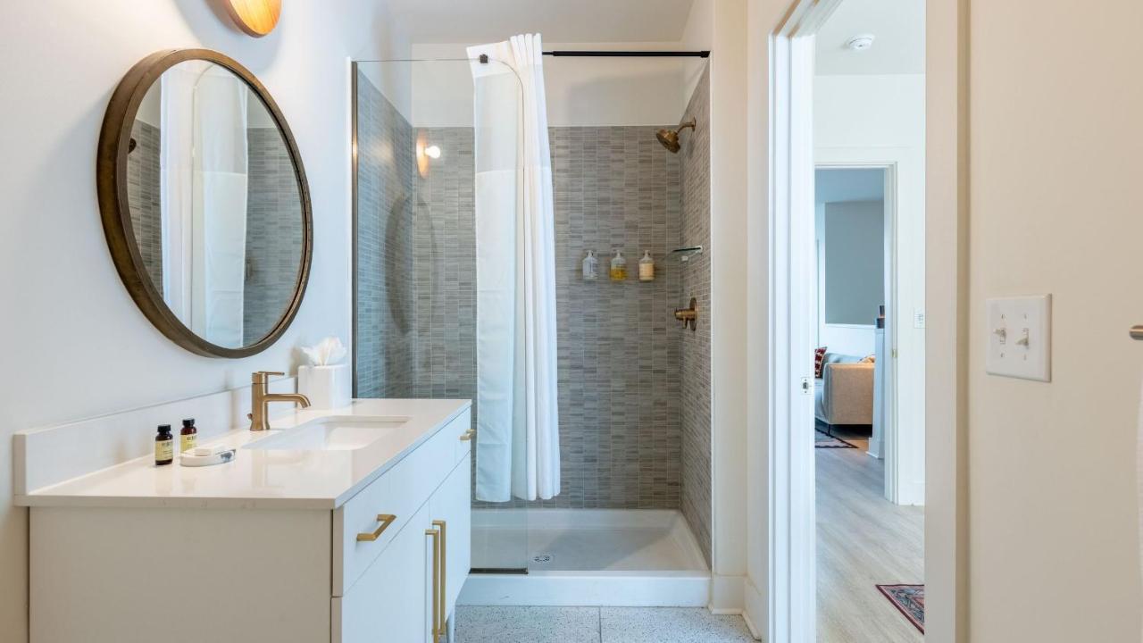 Outrider Buyout - 2 Units Steps to the Action - 3