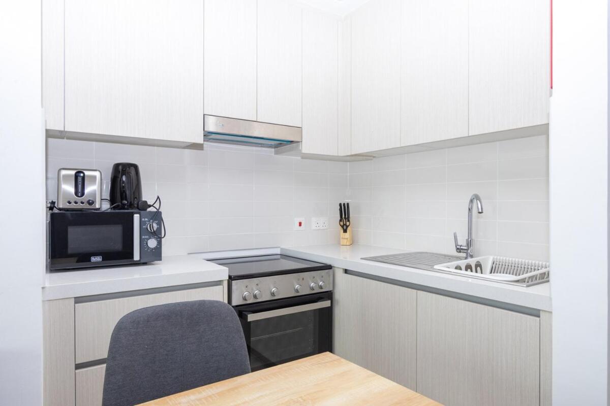 Bloomfields Stu Waterfront Studio Yas - 4