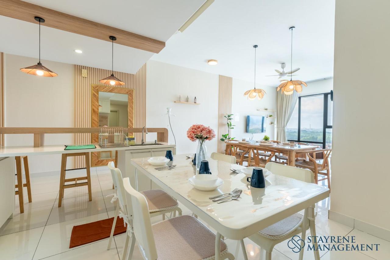 Southkey Mosaic Midvalley JB by Stayrene - 5