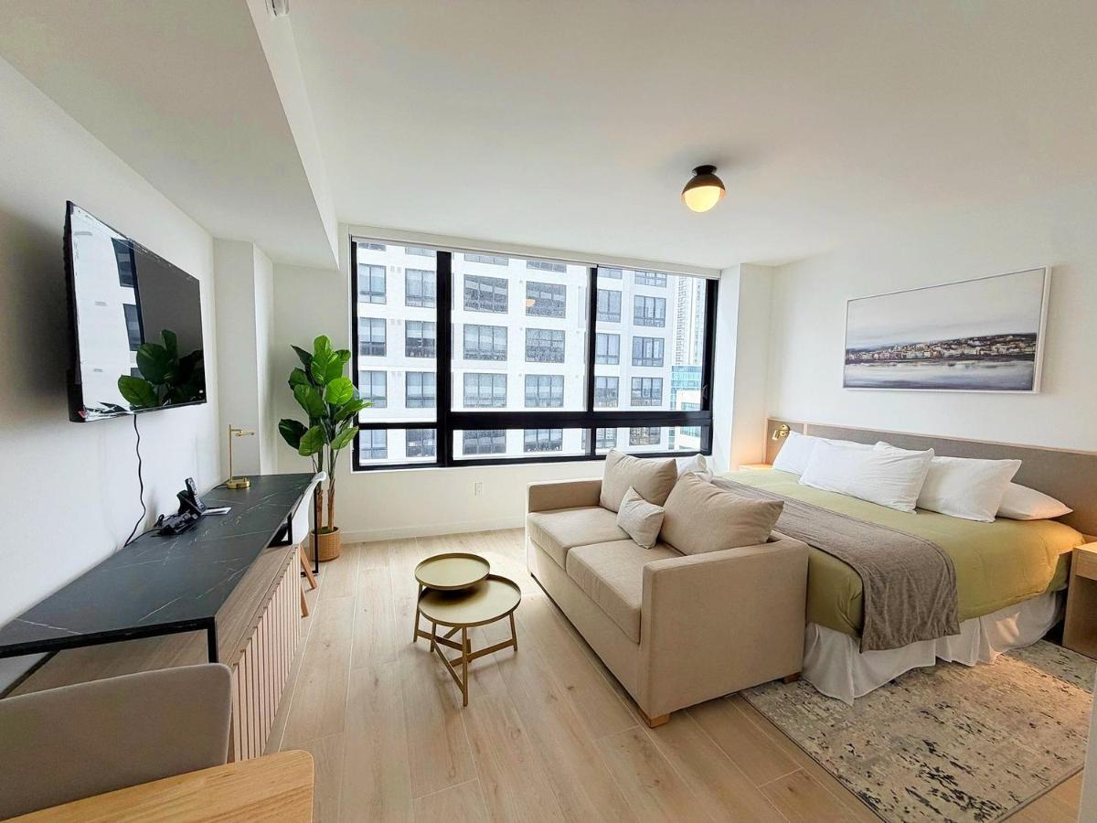 Modern Studio in Prime Area & Free Parking