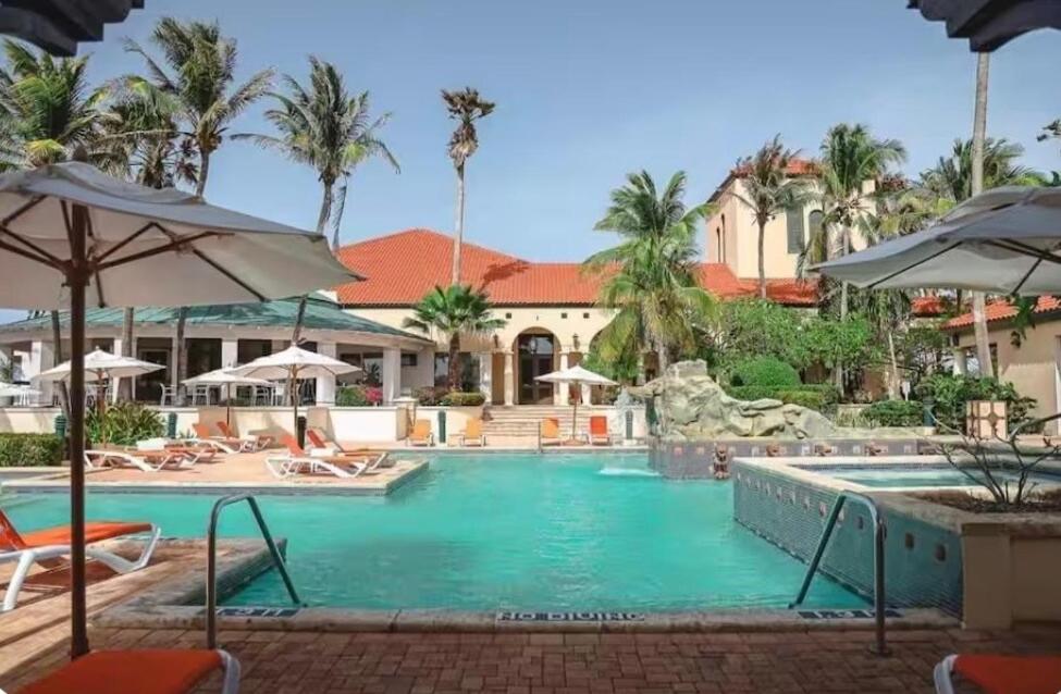 Luxury Golf Front Townhouse Tierra del Sol, Aruba - 4