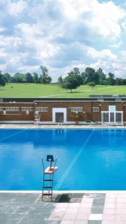 Chic 2BR Herne Hill Flat - 10 Mins on Train to Central London! - 4