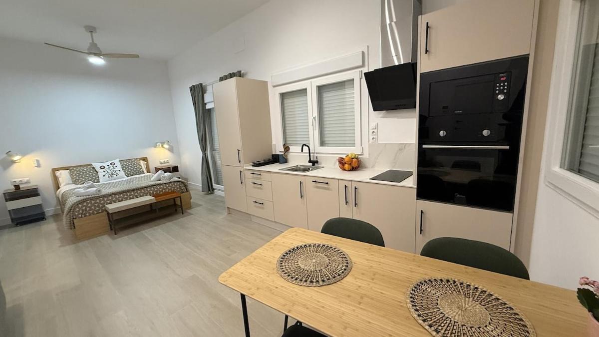 Modern Loft, 10 min Walk to Malaga Old Town