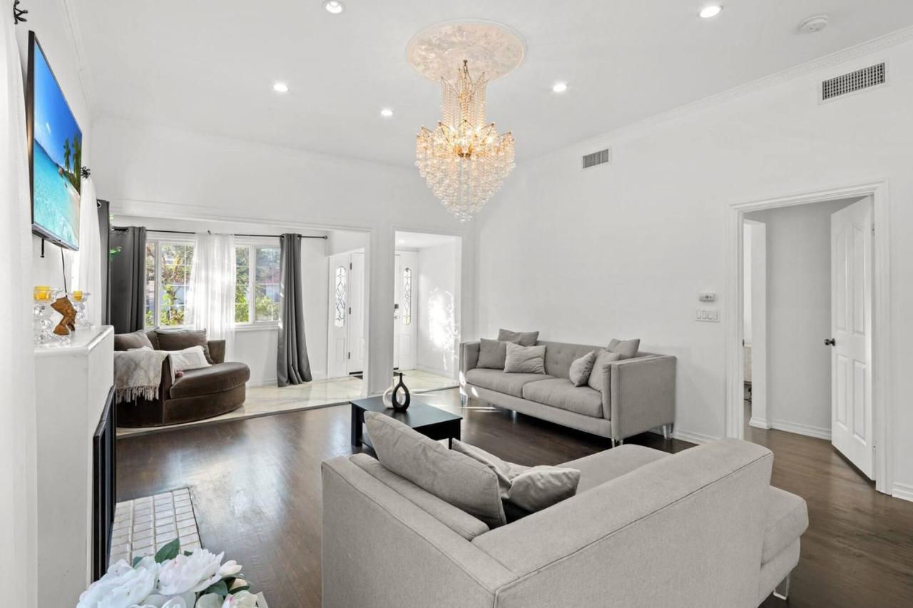 Beverly Hills Main House 3BR Hot Tub