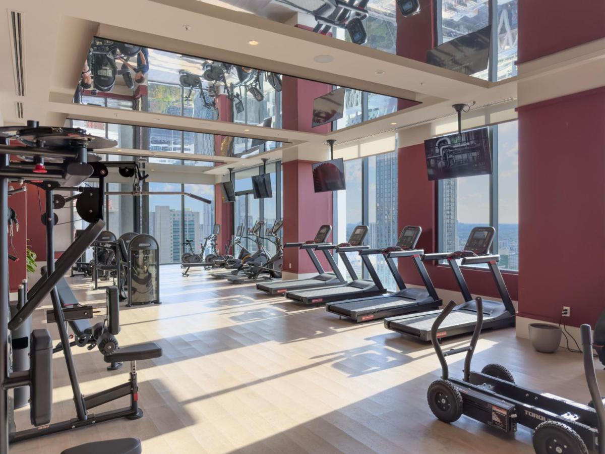 C1615 Serene Downtown Escape with Balcony and Pool in Miami Downtown - 4