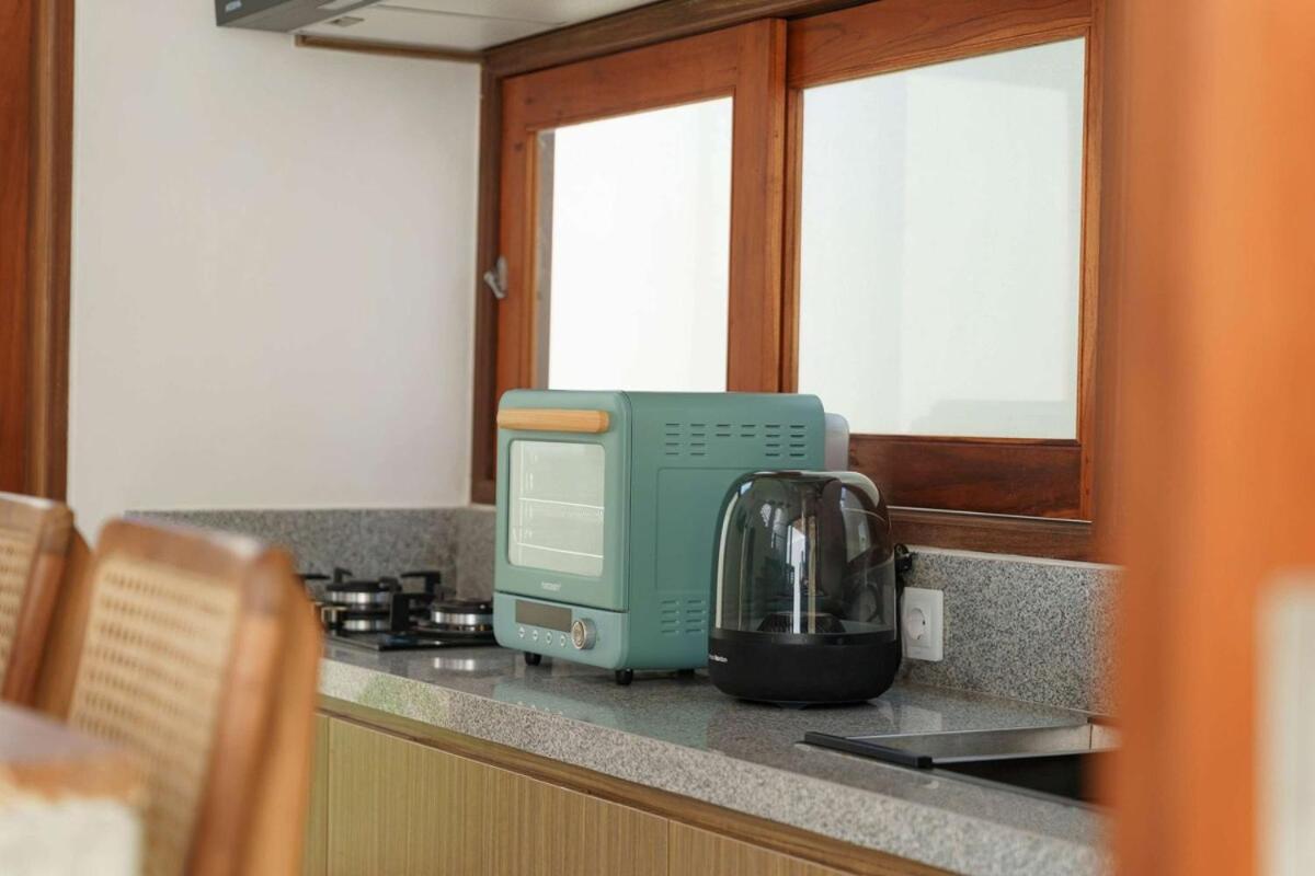 Sunset Serenity 2BR Villa Private Pool Near GWK