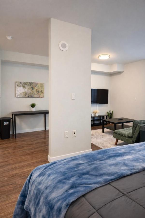 DTLA Studio Walk to Crypto Arena and Convention Center - 2